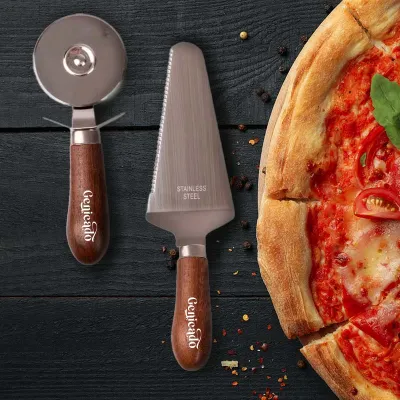Set à pizza : trancheuse et pelle à tarte