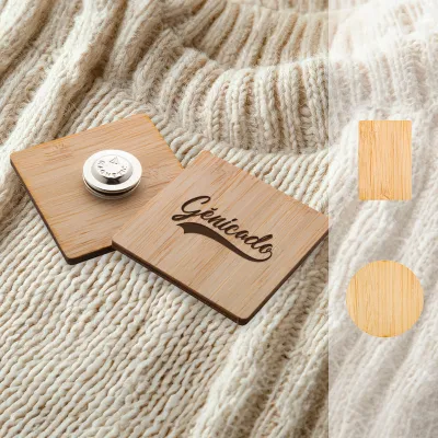 Badge en bambou pour entreprise