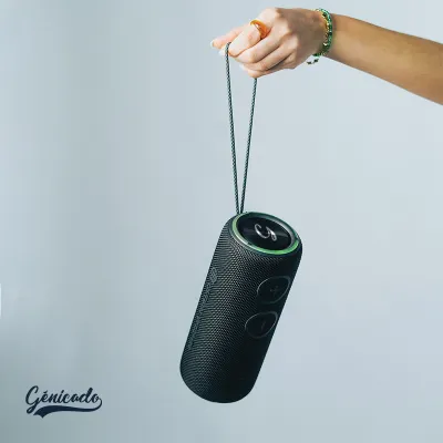 Enceinte 30W en plastique recyclé IPX7 étanche