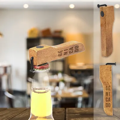Décapsuleur avec aimant design industriel