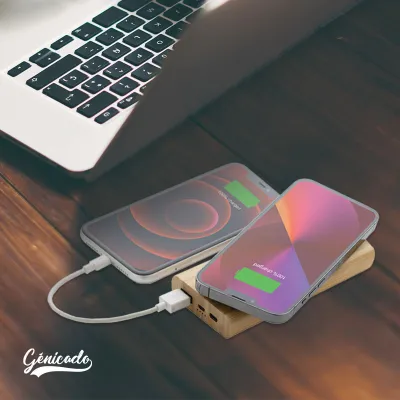 Batterie externe 8000 mAh en bambou