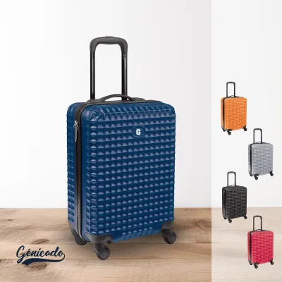 Valise entièrement doublé 18”