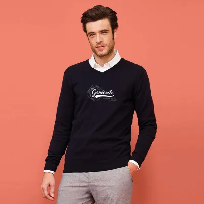 Pull col V pour homme