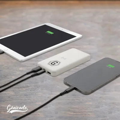 Powerbank avec induction en plastique recyclé RCS