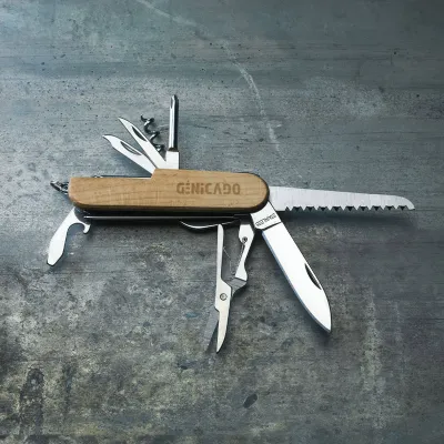 Couteau de poche avec manche en bois de hêtre