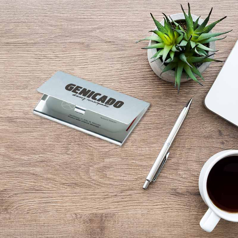 Porte-cartes en aluminium