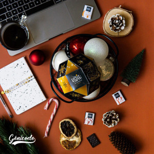 Boule de Noël avec carrés de chocolat