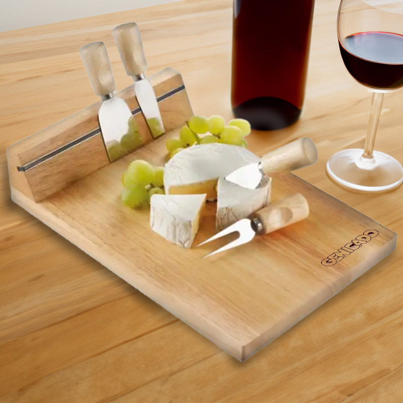 Plateau à fromage en bois avec 4 ustensiles