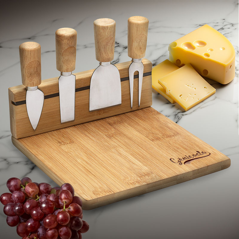 Plateau à fromages avec couteaux et bande magnétique