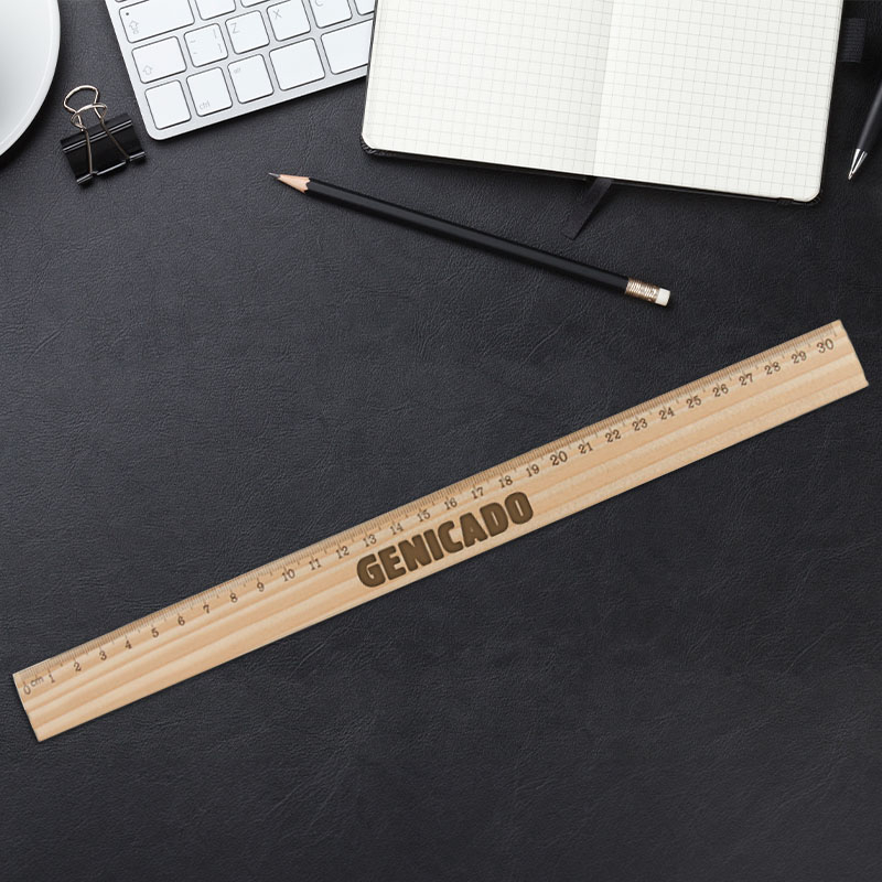 Règle en bois de pin 30 cm